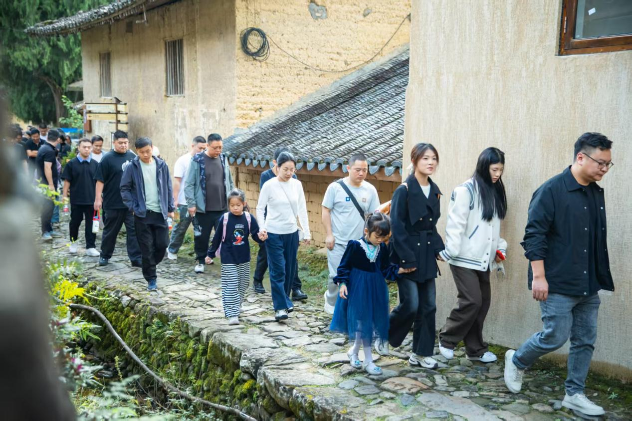 新亚东方泰顺一日团建活动圆满举行(图1) 图片1.png